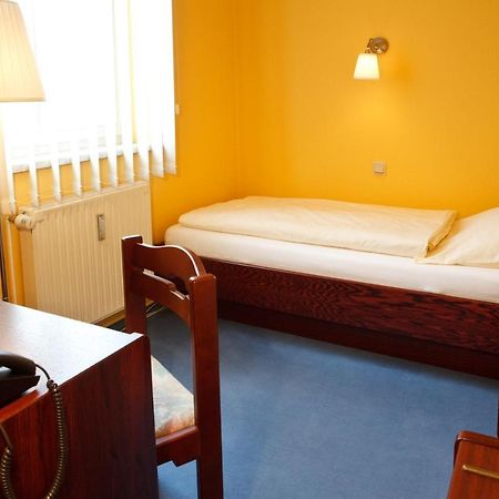 Landhotel Zum Pottkuchen Kalbe  Екстериор снимка
