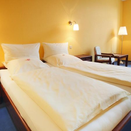 Landhotel Zum Pottkuchen Kalbe  Екстериор снимка