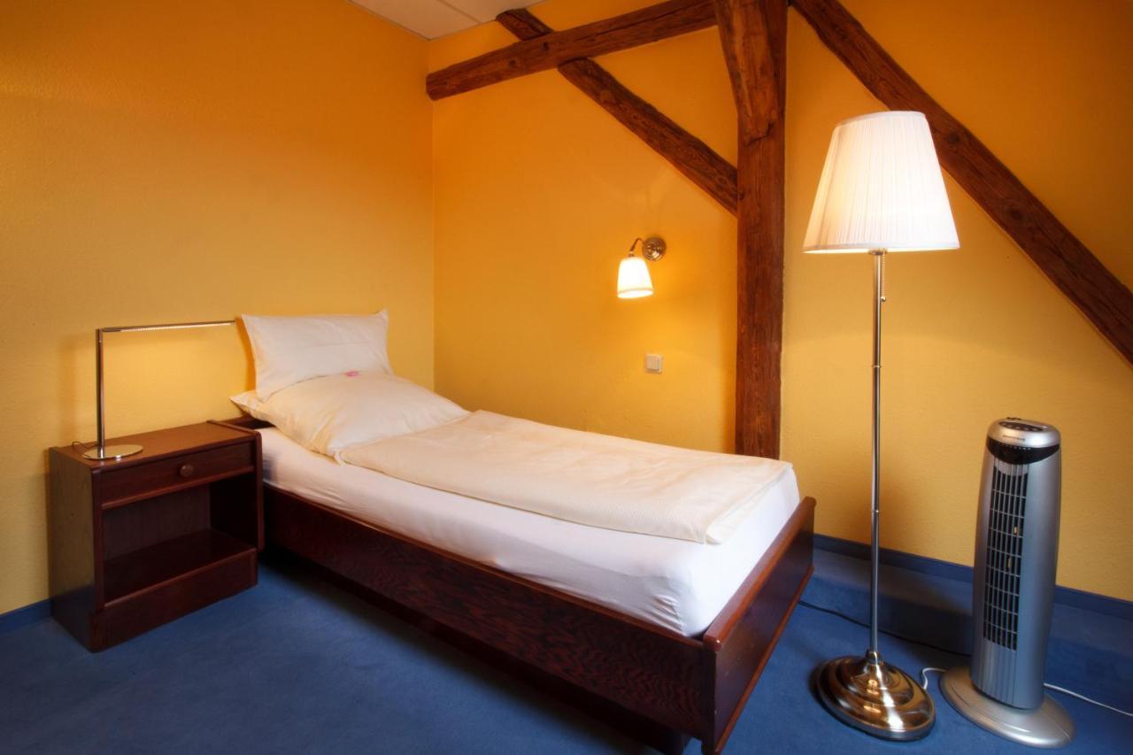Landhotel Zum Pottkuchen Kalbe  Екстериор снимка