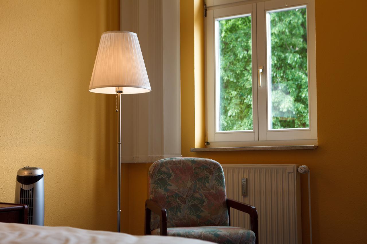 Landhotel Zum Pottkuchen Kalbe  Екстериор снимка